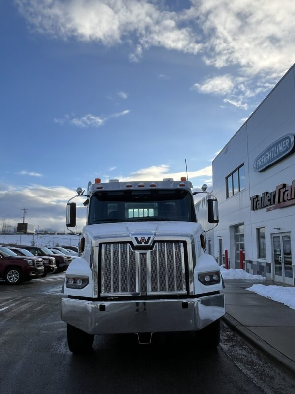 2026 Western Star 47X - Image 2