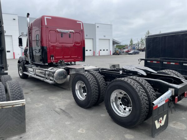 2025 Western Star 49X - Image 4